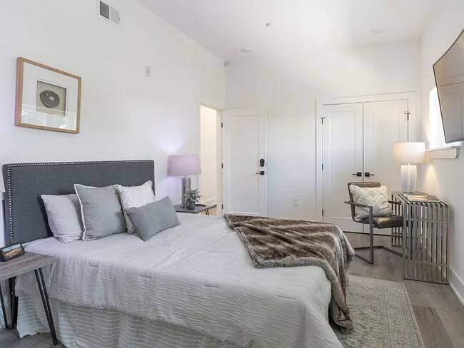 Photo - 2200 N 11th St Unidad 4C