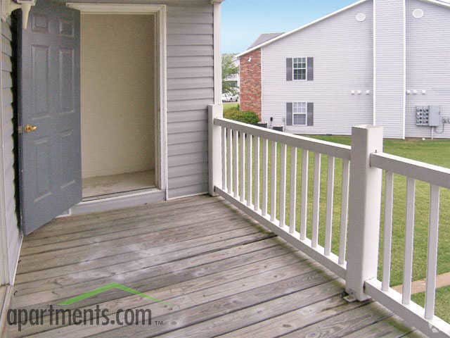 Outdoor Area - The Crescent at 161