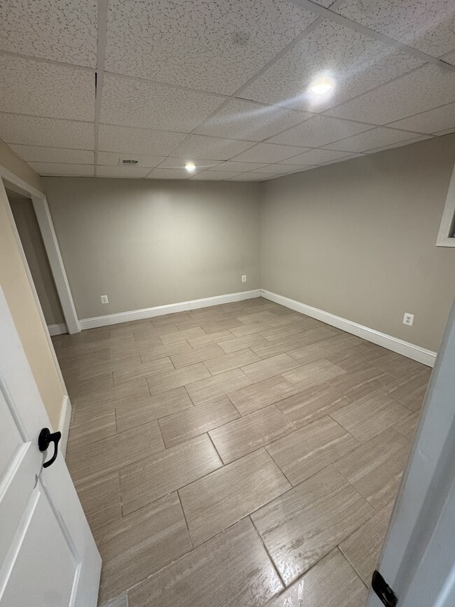 Photo - 628 Ingleside Ave Unit 1