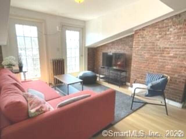 Building Photo - 74 Pearl St Rental