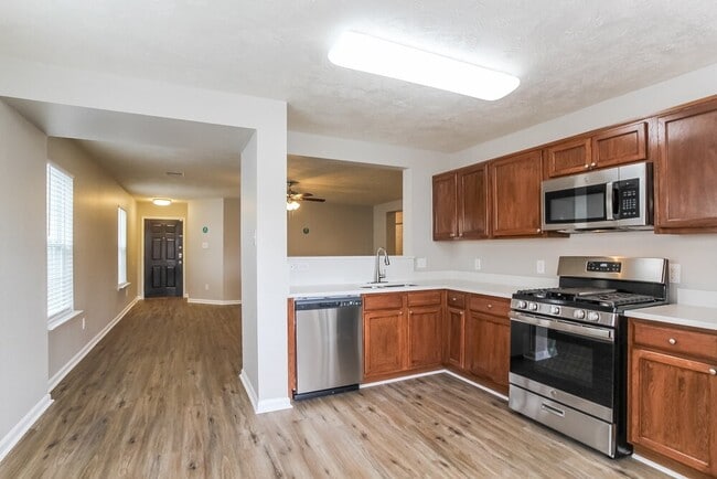 Photo - 8138 Sanders Glen Ln