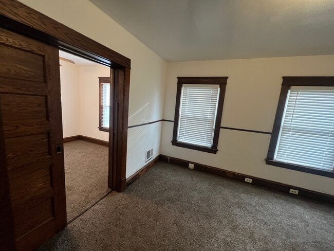 Photo - 1316 W 91st St Unidad #2