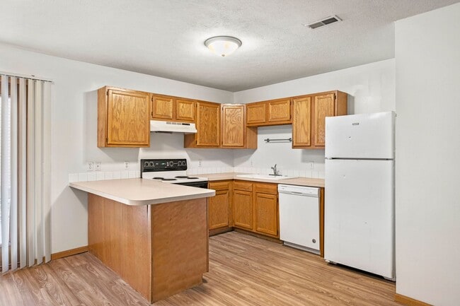 Photo - 526-528 Lamont Unit 526