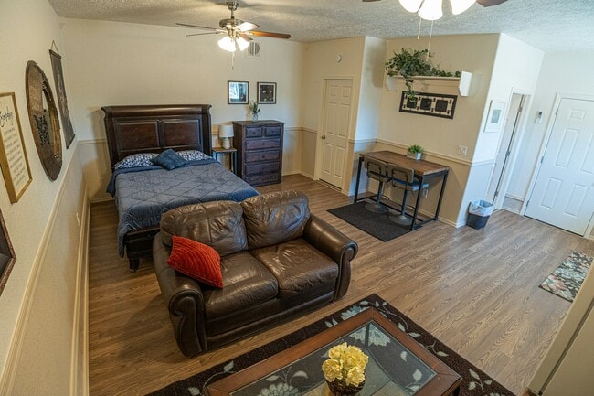 Photo - 27102 E Lucia Dr Apartment Unit G