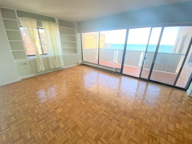 Photo - 300 Lynn Shore Dr Unit 711