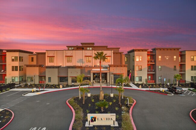Photo - La Vida at Reynolds Ranch ACTICE LUXURY 55+
