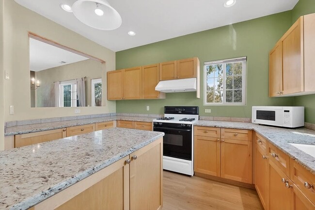 Photo - 4401 Autumn Leaf Ln