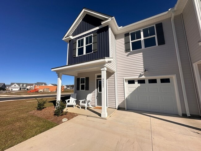 Photo - 3 Bed 2.5 Bath Townhouse