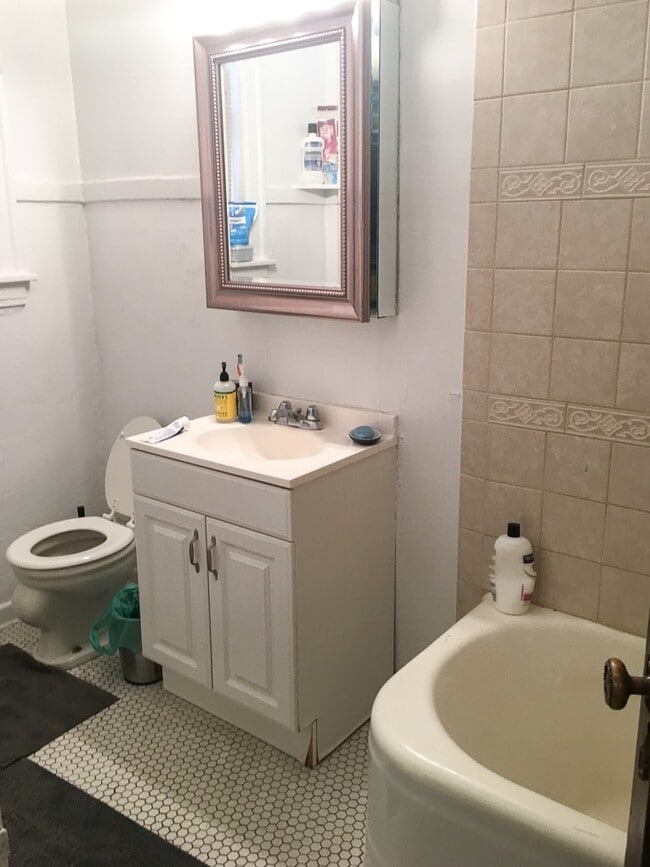 Photo - 2200-10 Sherman Ave.