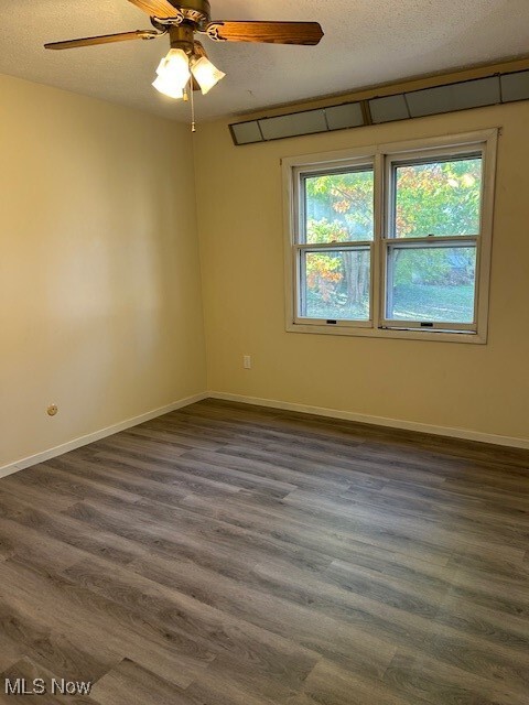 Photo - 829 Randall Dr