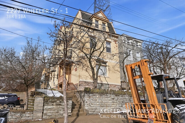 Building Photo - 2227 Wheeler St Unit 1