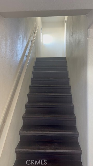 Photo - 218 E 25th St