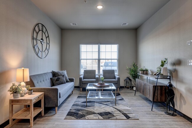 Photo - 5614 W 32nd St