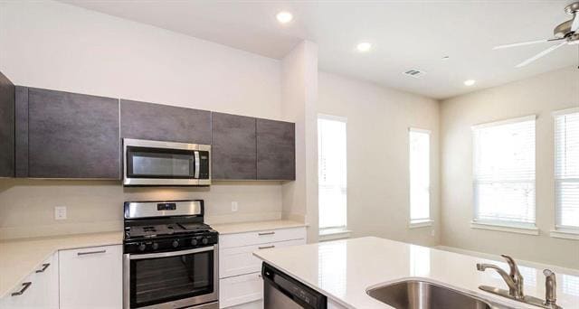 Photo - 1304 Creekbank Dr