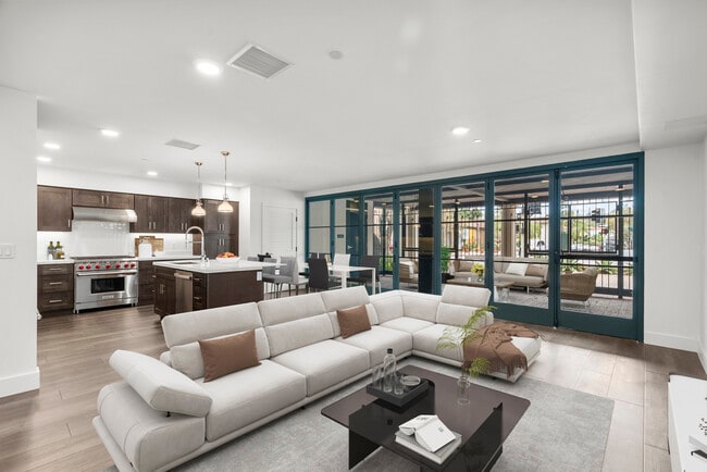 Unit 100 - 800 Santa Barbara