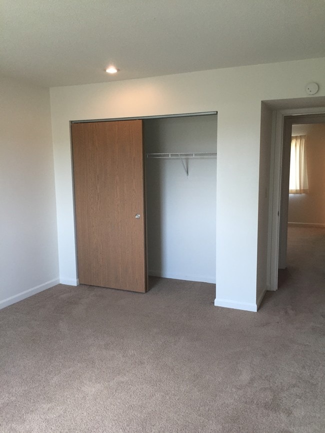 Westgate Villa Apartments University of Iowa OffCampus Housing Search