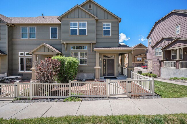 Spacious 3 bedroom in the heart of Castle ... - Spacious 3 bedroom in the heart of Castle ... House