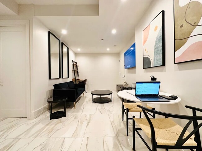 Furnished room/NOT APARTMENT