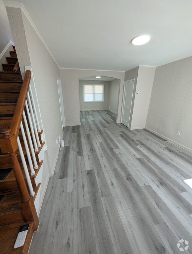 Building Photo - 6700 Bessemer Ave Rental