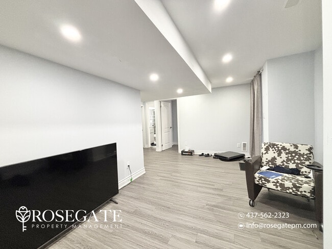 Photo - All-Inclusive 2-Bedroom Basement Apartment with Parking – Milton