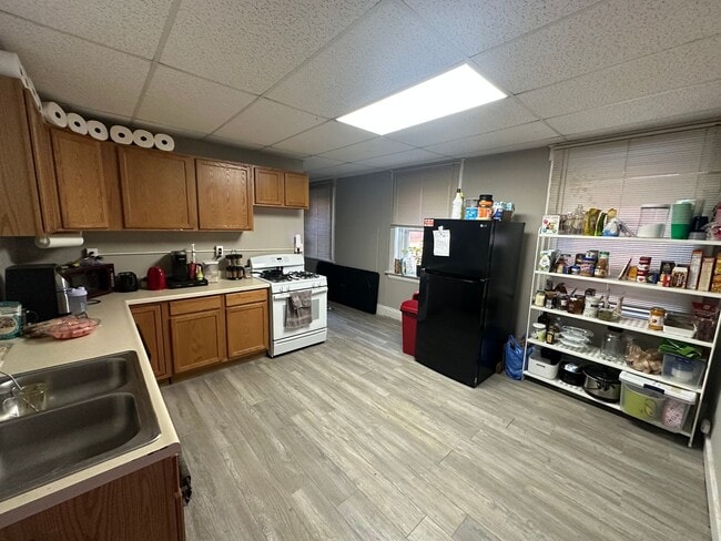 Photo - 2326 Flora St