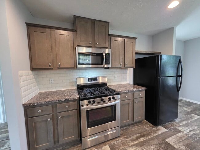 Building Photo - 11 Cardinal Hill Dr Rental