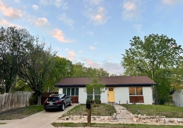 Building Photo - 2204 Palmera Cove