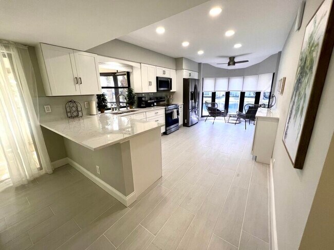 Photo - 17081 Waterbend Dr