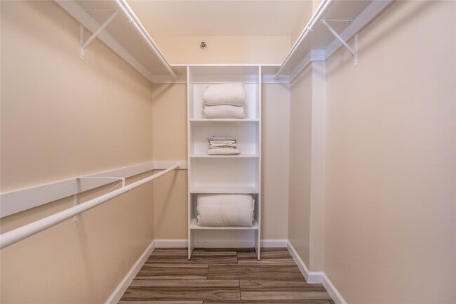3525 Sage Rd Unit 913