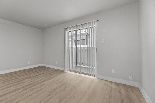 Photo - Winding Way Apartments