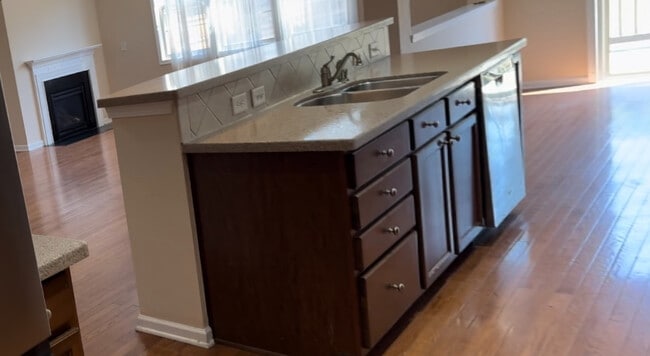 Room in House on Kinsley Pl