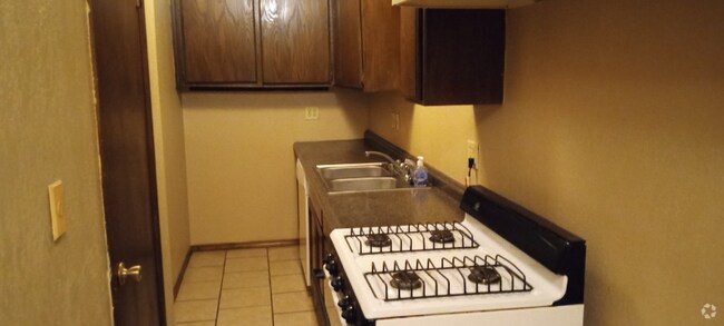 Building Photo - 902 Cynthia St Unit 48 Rental