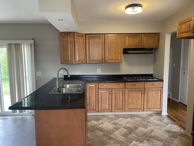 Photo - 3318 W Jolly Rd