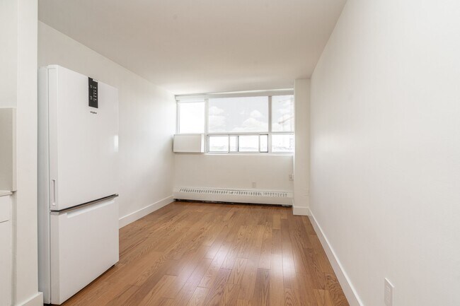 Photo - 730 St Clarens Ave Unit 1711