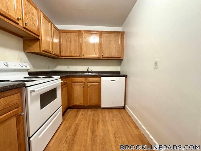 Photo - 312 Tappan St Unidad 1B