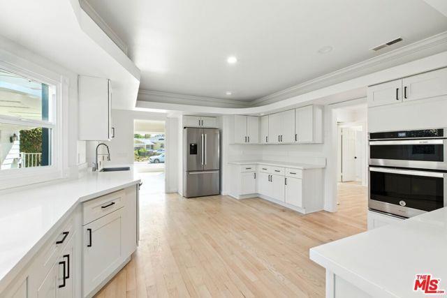 Photo - 4640 Laurelgrove Ave