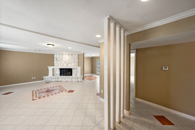 22831 Millgate Dr