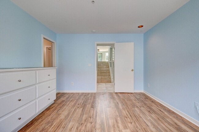 Photo - Downtown 3bed/3 bath w/2-car garage - $4500