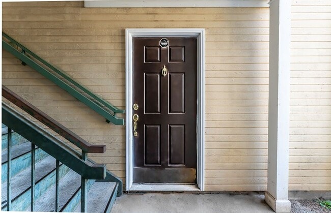 Photo - 414 Ridge Creek Dr