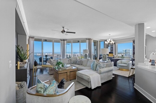 Photo - 5823 Bowen Daniel Dr Unidad 1206