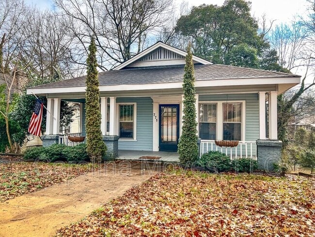 Photo - 771 Maple St