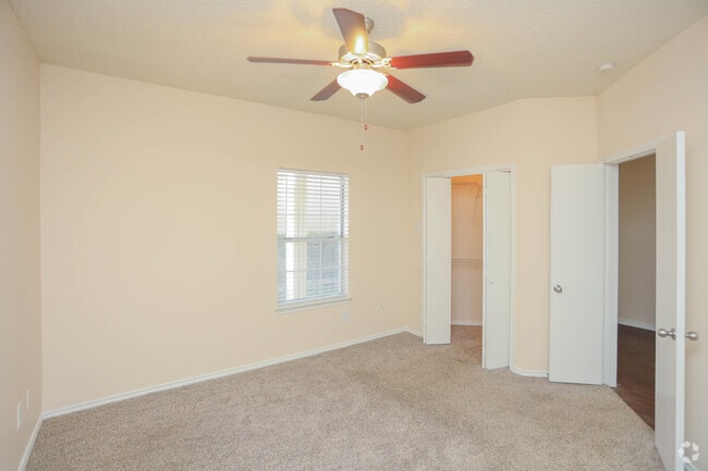 1BD, 1BA - 827SF - Amatista