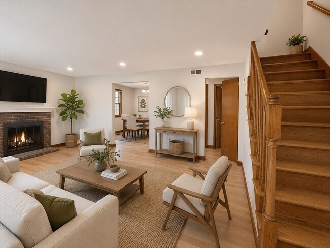 Photo - 27 Maplewood Ave