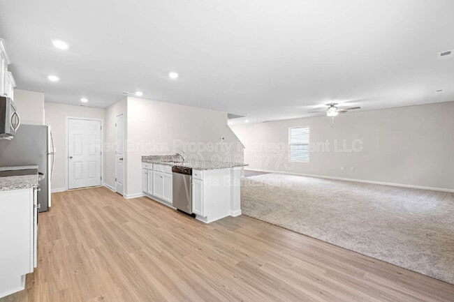 Photo - 1157 Nia Rd