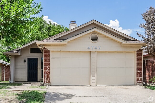 Building Photo - 4747 Poppy Dr E Rental