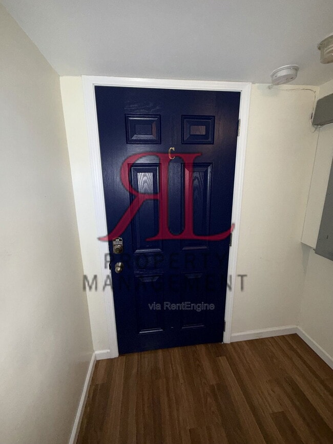 Photo - 722 Sheridan Ave Unit C