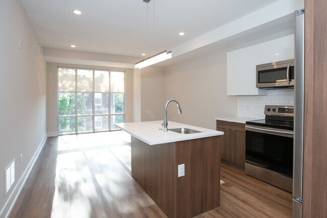 Photo - Spruce Square