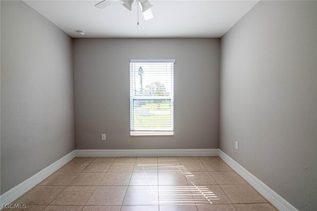 Photo - 723 SW 40th Terrace