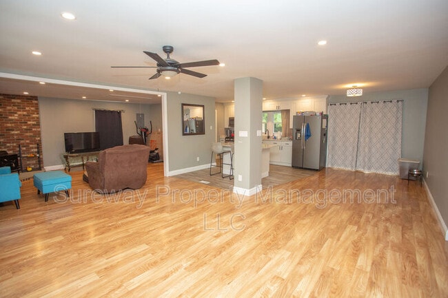 Photo - 31 Edge Ln
