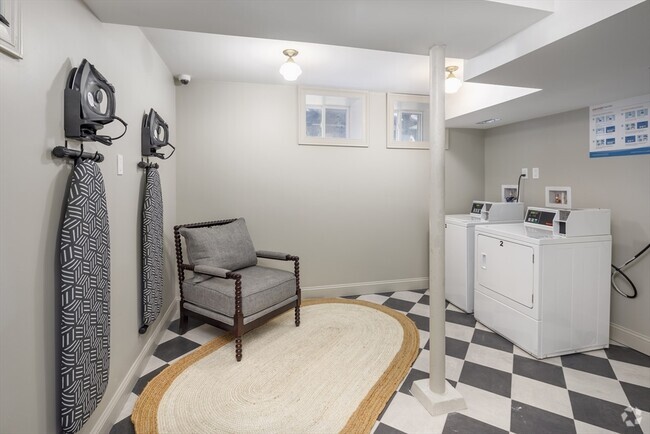 Building Photo - 41 Winslow Rd Unit 3 Rental